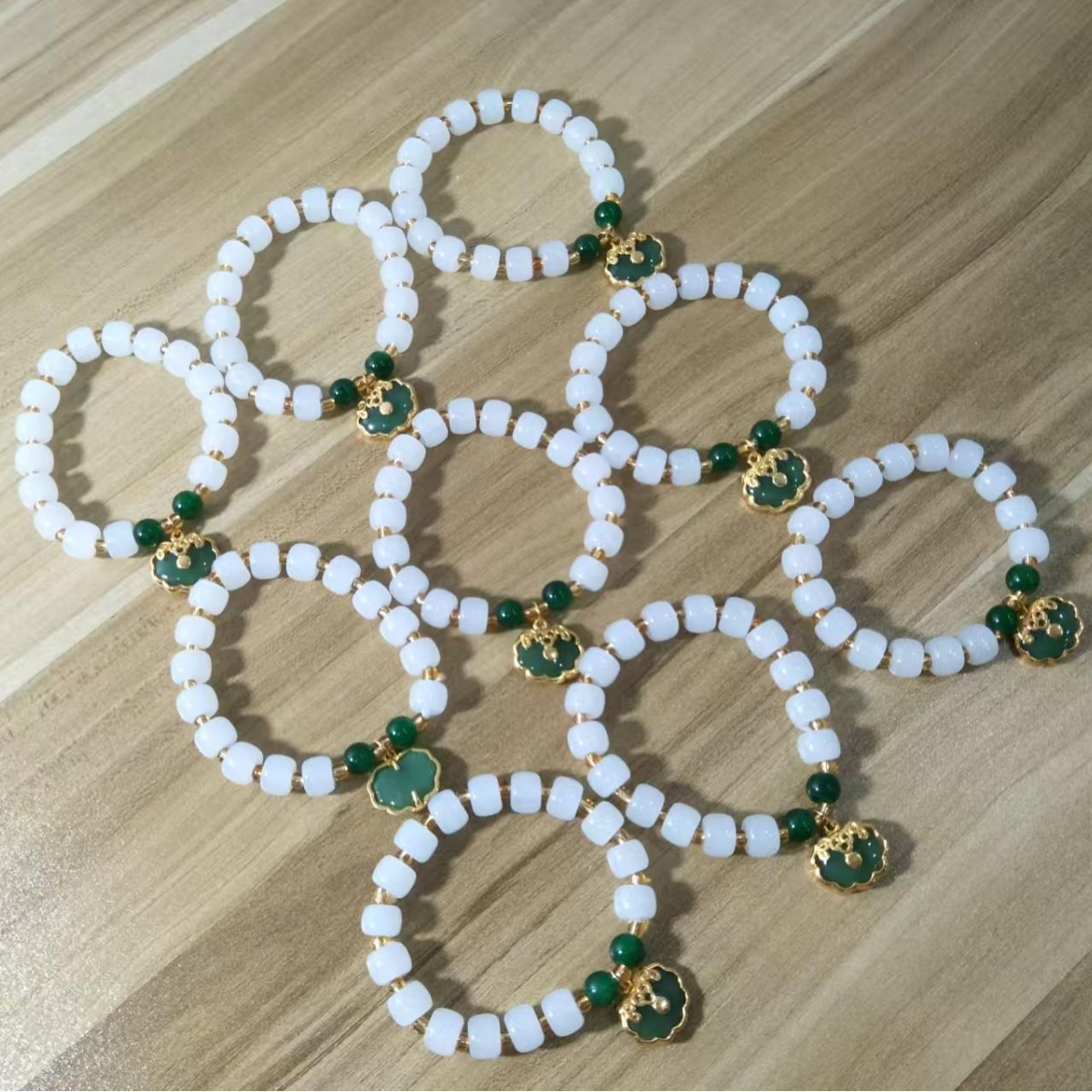 白色10毫米老形珠如意玻璃手链出售 仿玉器玉石手串 可以电商直播