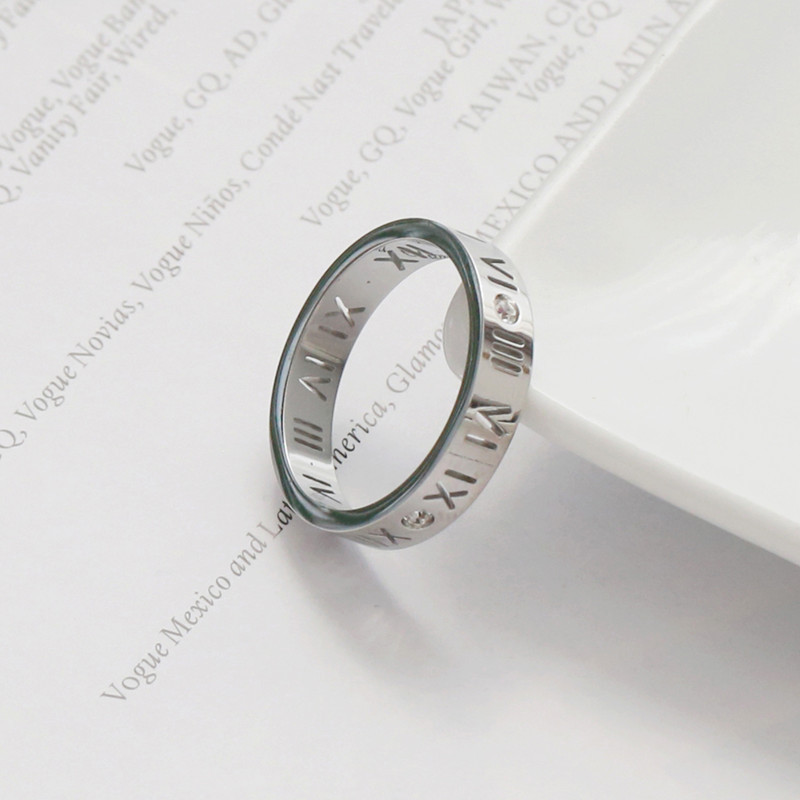 网红流行款钛钢罗马数字戒指女时尚男女情侣镂空字母指环百搭对戒