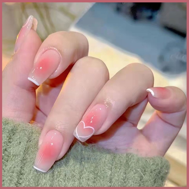 爱心中长法式腮红假指甲