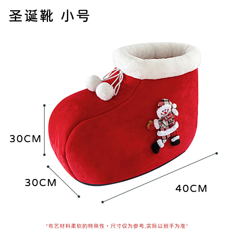 Christmas Pet Bed Elk Shape Autumn and Winter Warm Three-Dimensional Sponge Cathouse Doghouse Warm Small Dog Pet Supplies