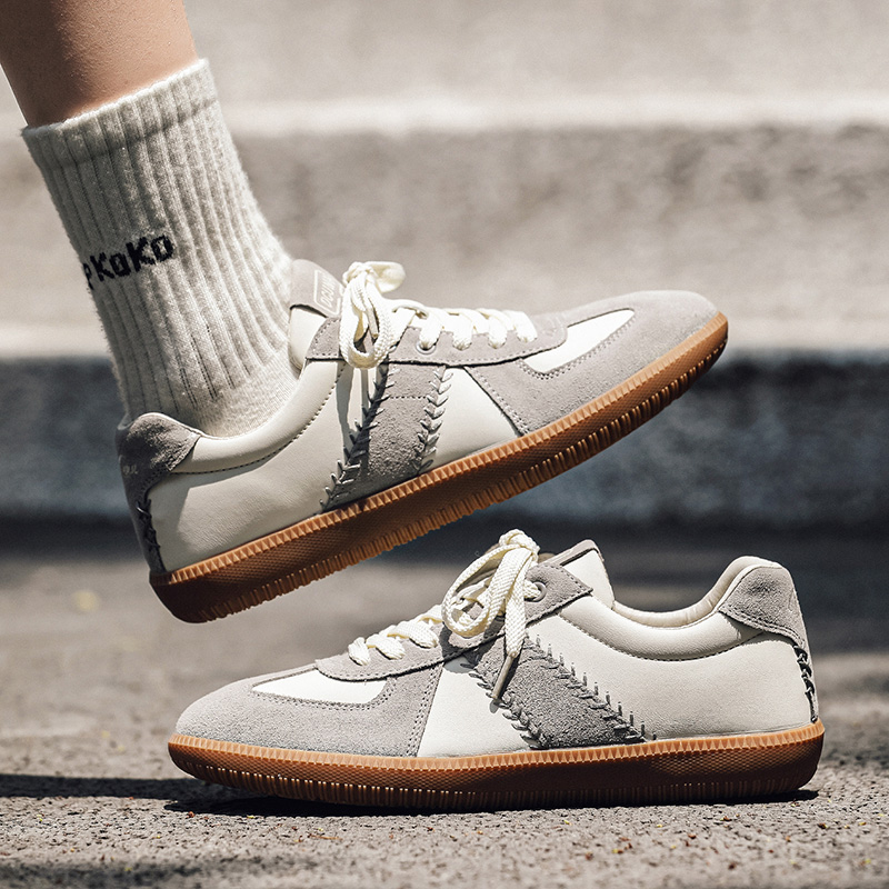 秋季男鞋子潮鞋网红德训鞋男生复古百搭青少年运动休闲平板鞋