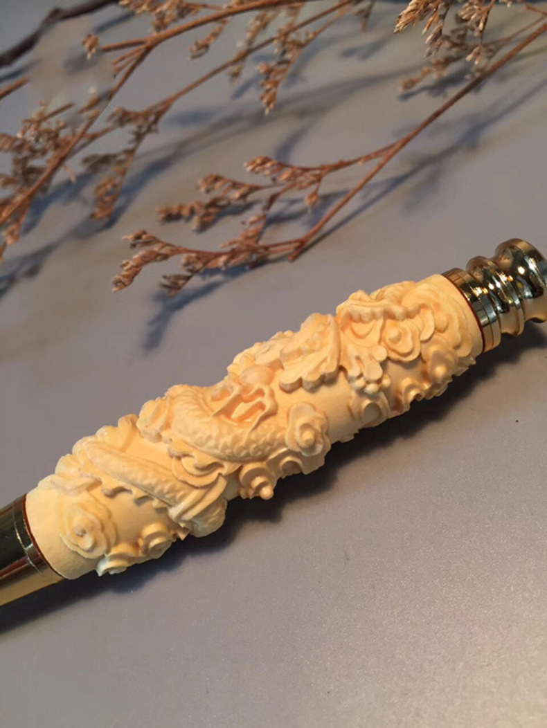 黄杨木雕刻烟杆 龙和金钱貔貅 竹节蝙蝠送礼 血檀雕刻 龙 烟嘴