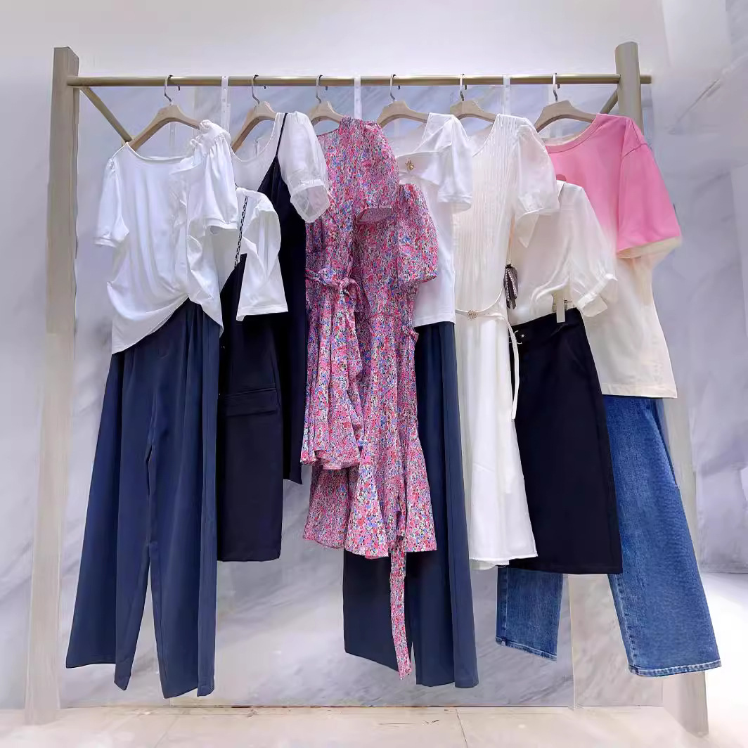 贝茜妮连衣裙24女装品牌撤柜尾货清仓衣服十三行库存衣服走份货源