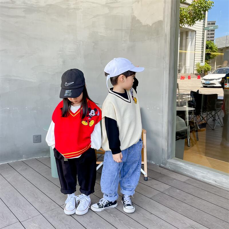 2021秋冬季新品男女童卡通马甲儿童洋气鸡心领刺绣背心兄妹装韩版