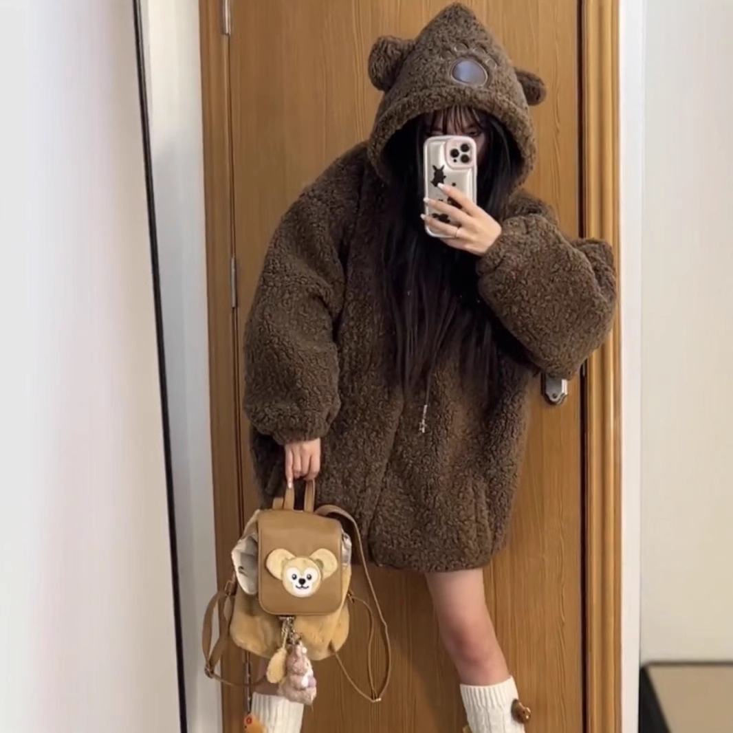 可爱搞怪冬季羊羔外套秋冬季羊羔绒宽松加厚棉衣保暖加厚上衣