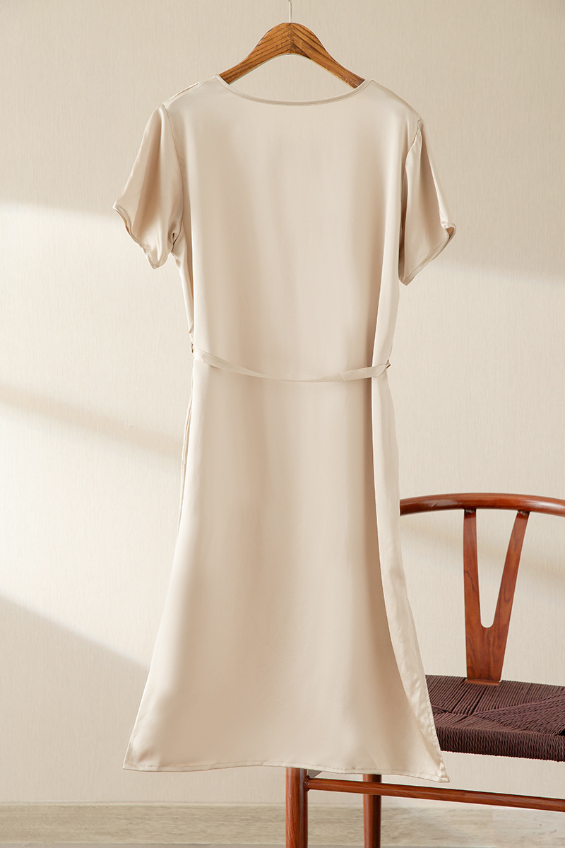 23姆米重磅素绉缎真丝连衣裙桑蚕丝夏季新款侧开叉中长裙圆领系带