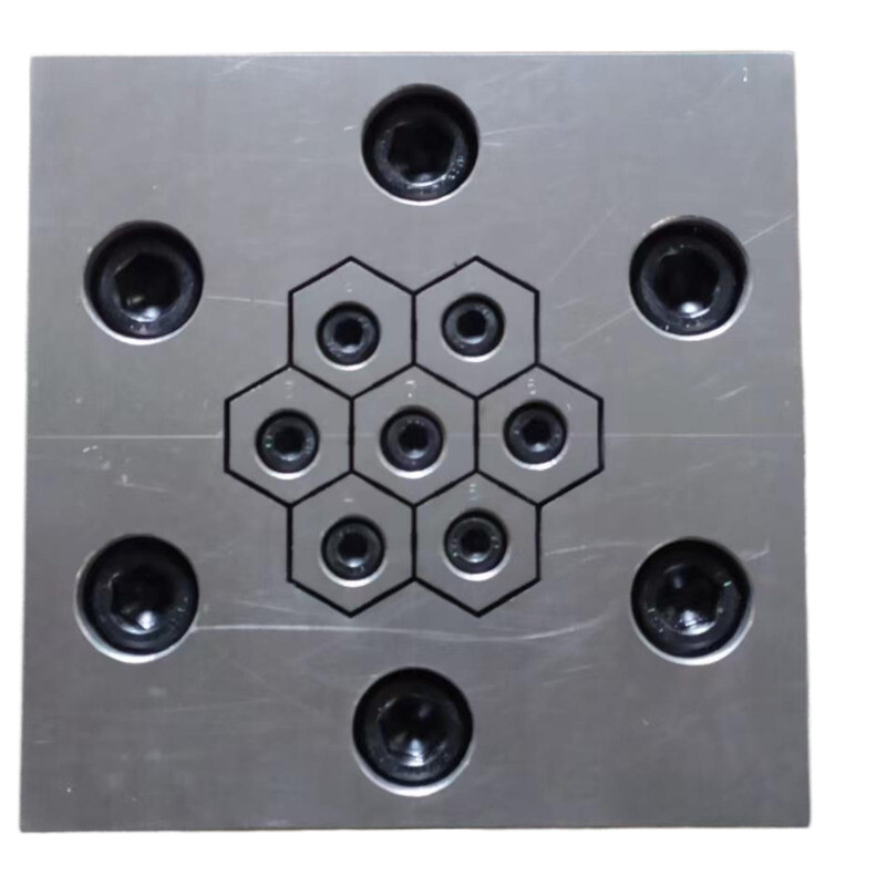 通讯管模具   pvc多孔管模具   塑料挤出模具  管材挤出模具