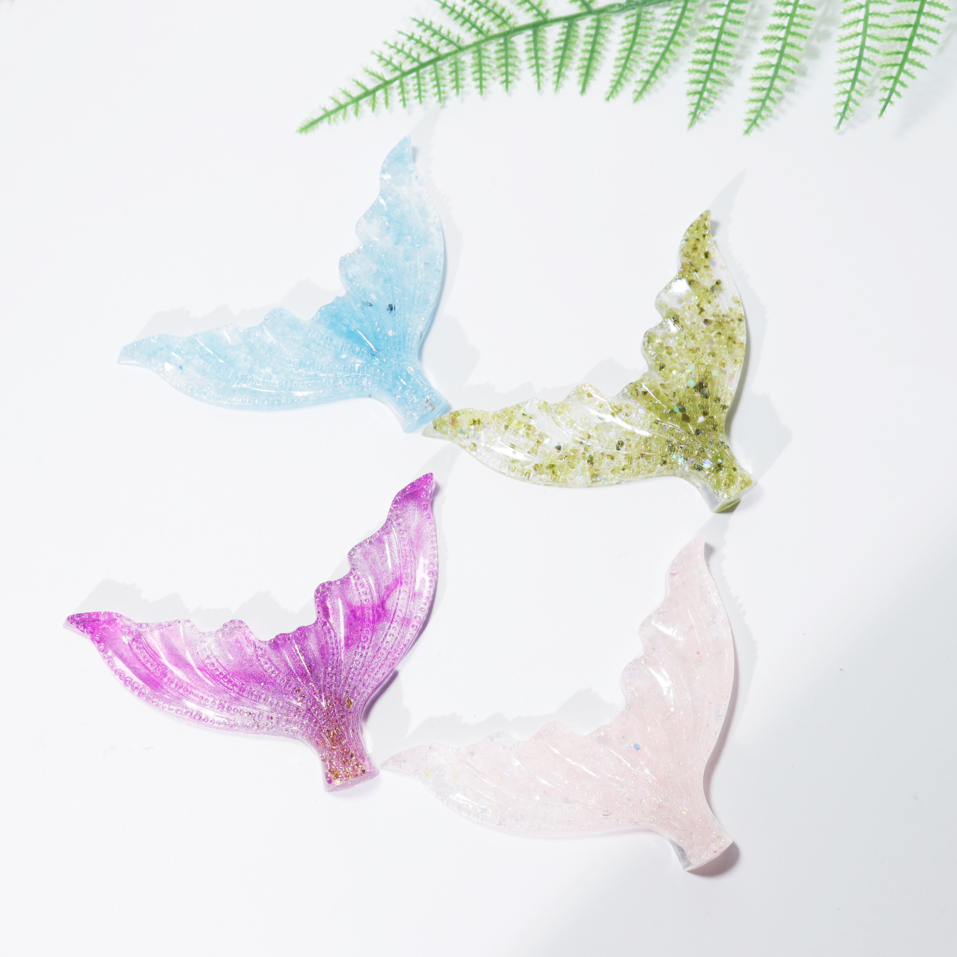 水晶碎石滴胶美人鱼尾 镜面大小鱼尾巴摆台装饰diy钥匙扣