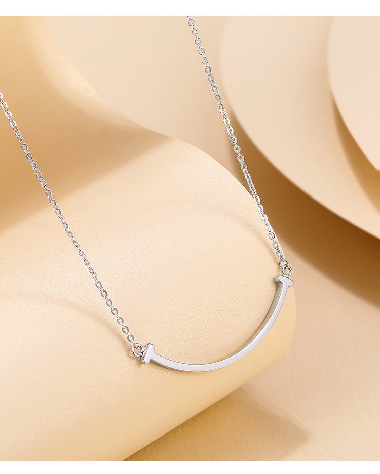 t家925银笑脸项链女光面简约锁骨链电镀18k玫瑰金中号大号吊坠