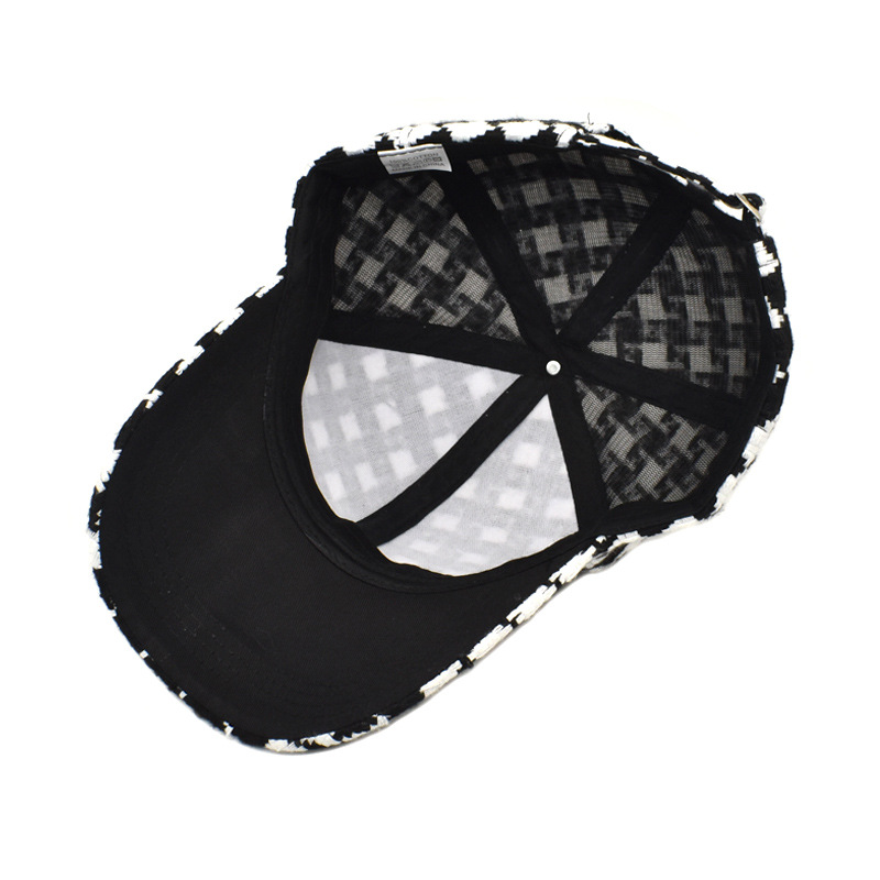 Korean Style Ins Black and White Plaid Spot Drill M Standard Baseball Cap Women's Autumn and Winter Fashion All-Matching Sunshade Casual Peaked Cap