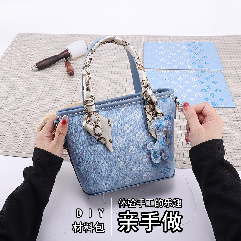 Women's Bag 2022 New Women's Printed Bucket Bag Shoulder Messenger Bag Silk Scarf Women's DIY Material Bag Handmade Bag