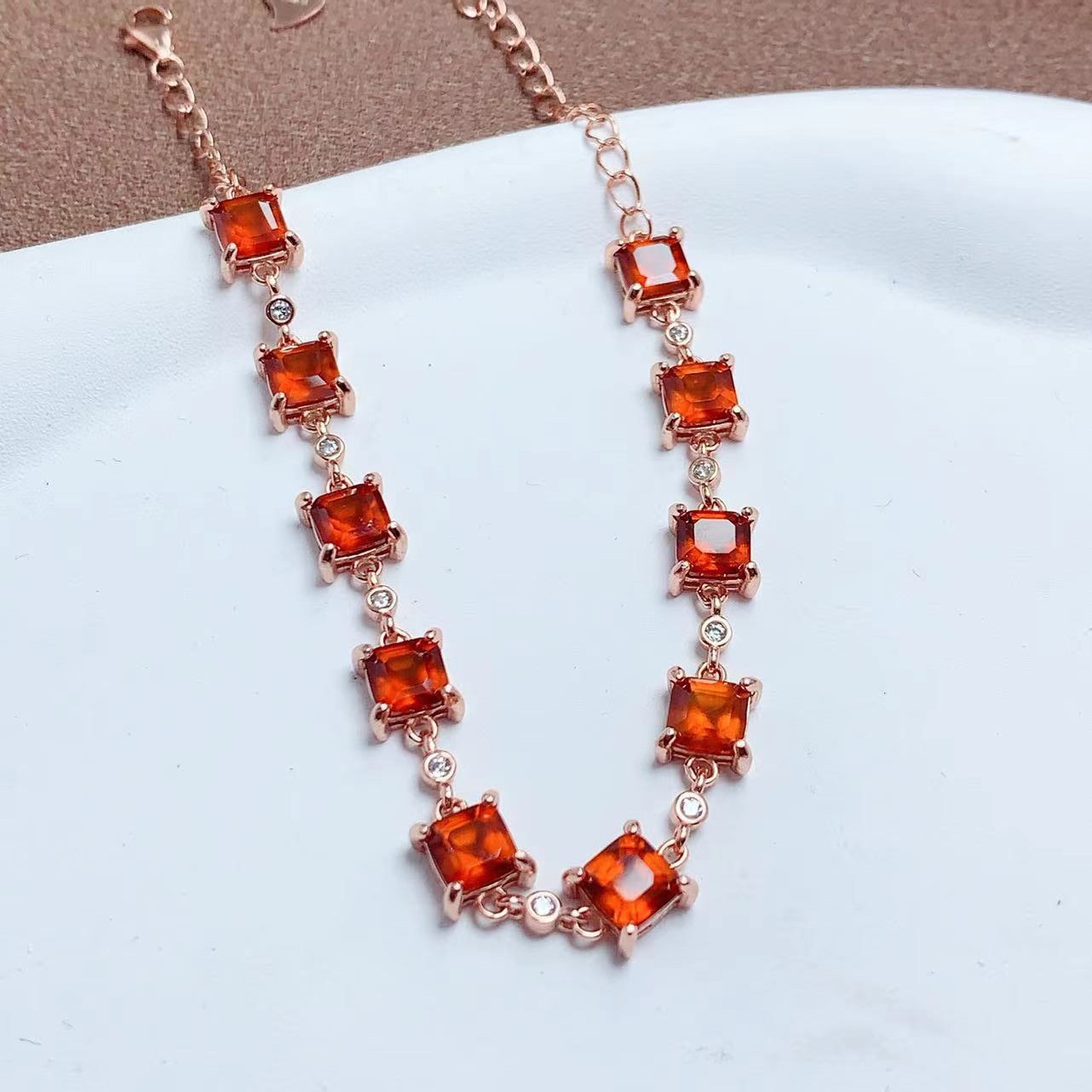 坤爱珠宝跨境专彩宝首饰925银镶嵌天然芬达石榴石手链多粒款女