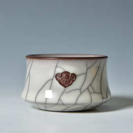 龙泉青瓷吴俊哥窑手工杯创意陶瓷功夫茶具主人杯不规则茶盏小茶杯