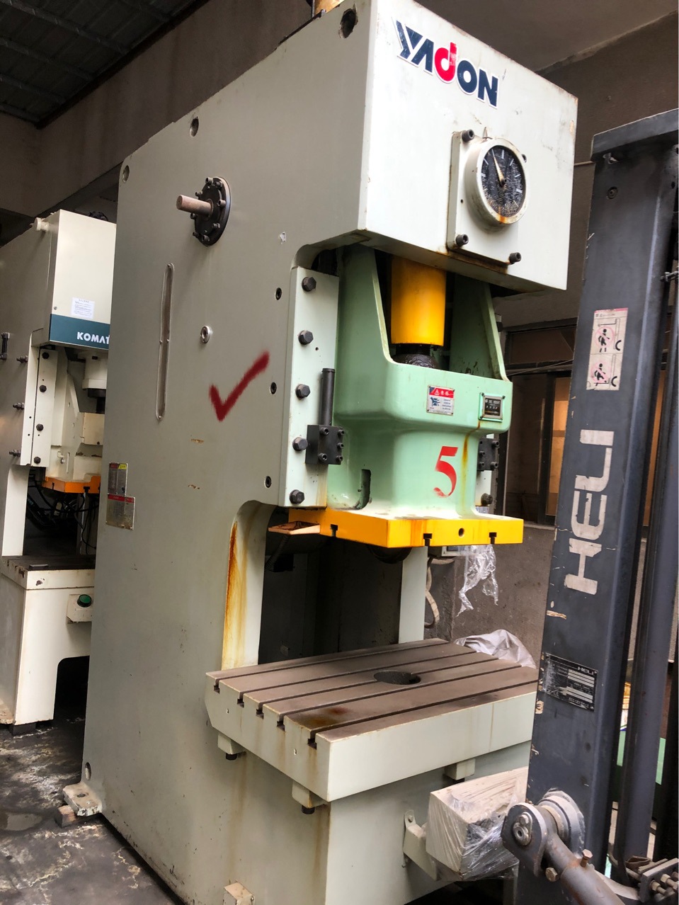 立式通用送料二手冲床杨州110吨80气动冲床