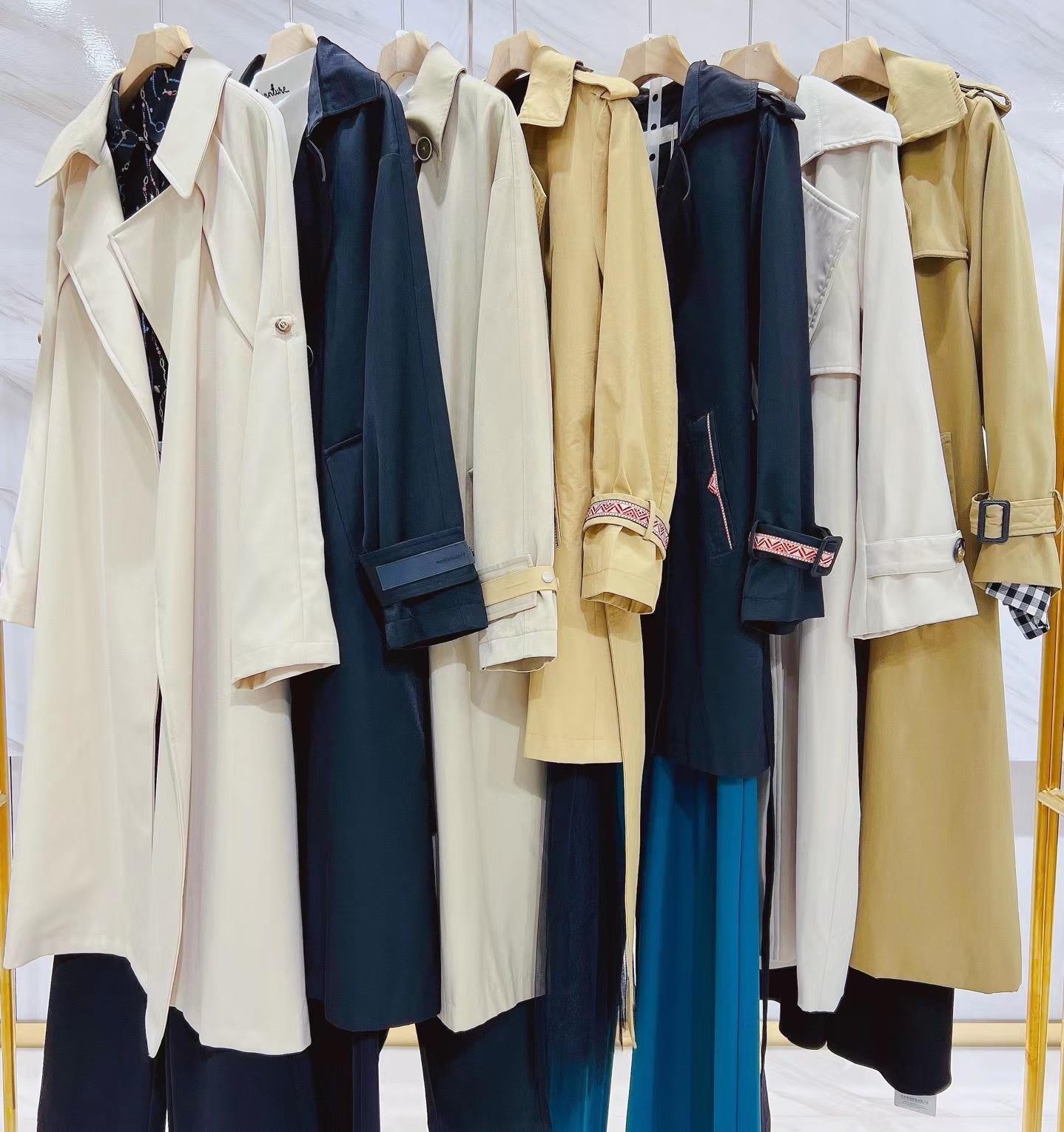 郁香菲品牌折扣女装批发货源尾货清仓地摊一手货源广州十三行高端