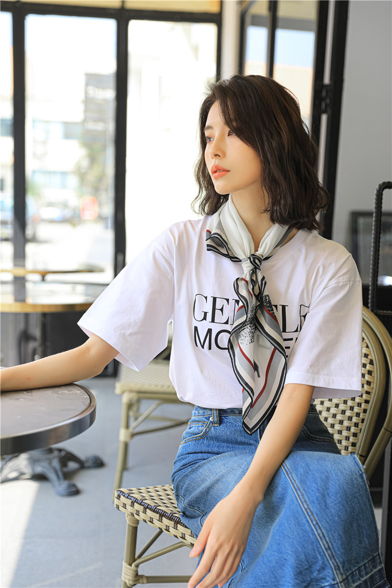 真丝丝巾女桑蚕丝小方巾小领巾围巾防晒绑包装饰印花丝巾