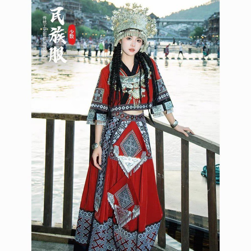 贵州苗寨苗族服装女云南侗族少数民族服饰瑶族土家族舞蹈服演出服