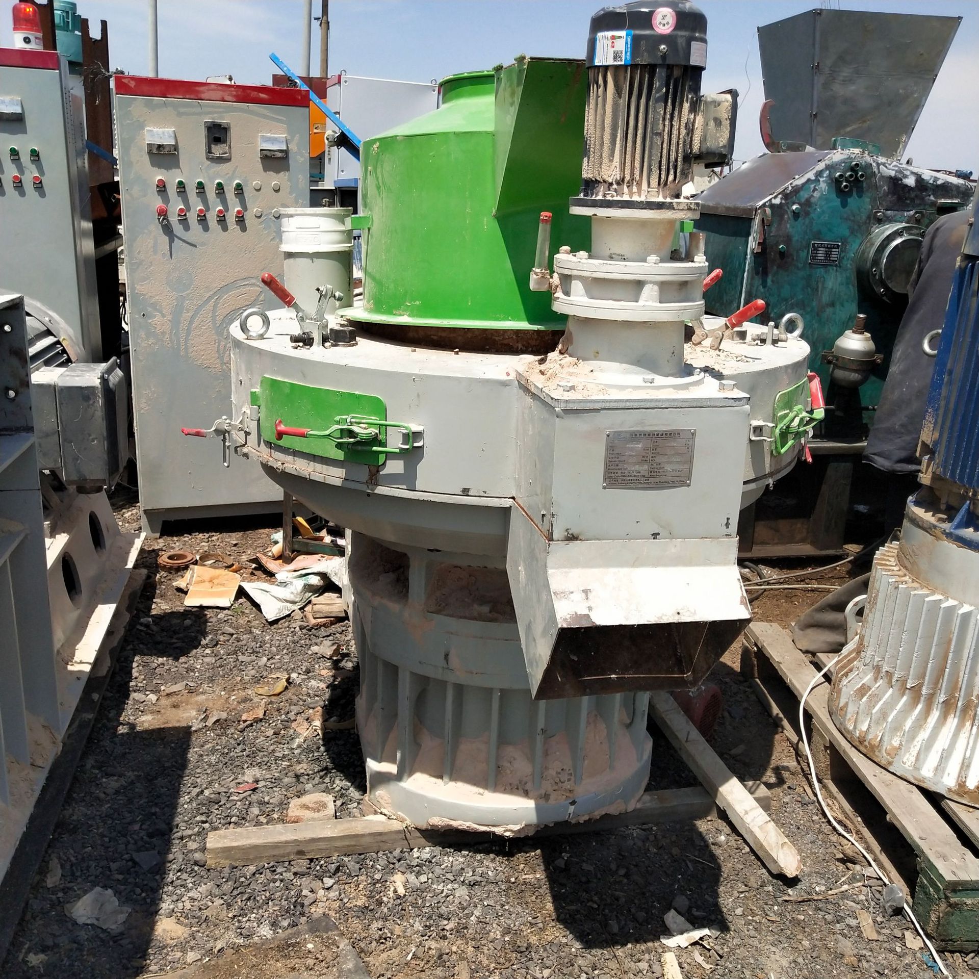 二手节煤燃料颗粒机 二手生物质立式环模颗粒机 二手560颗粒机