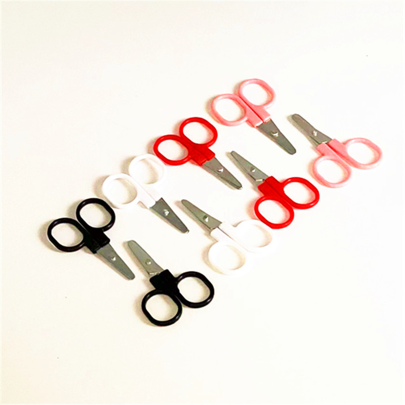 Plastic Handle Children's Mini Small Scissors Sewing Kit Accessories Loose Thread Cutting Paper Cut by Hand Stainless Steel Scissors Wholesale