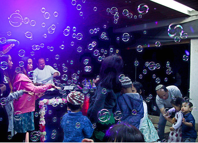 泡泡机舞台专用婚礼设备遥控双轮全自动婚庆户外活动商用演出道具