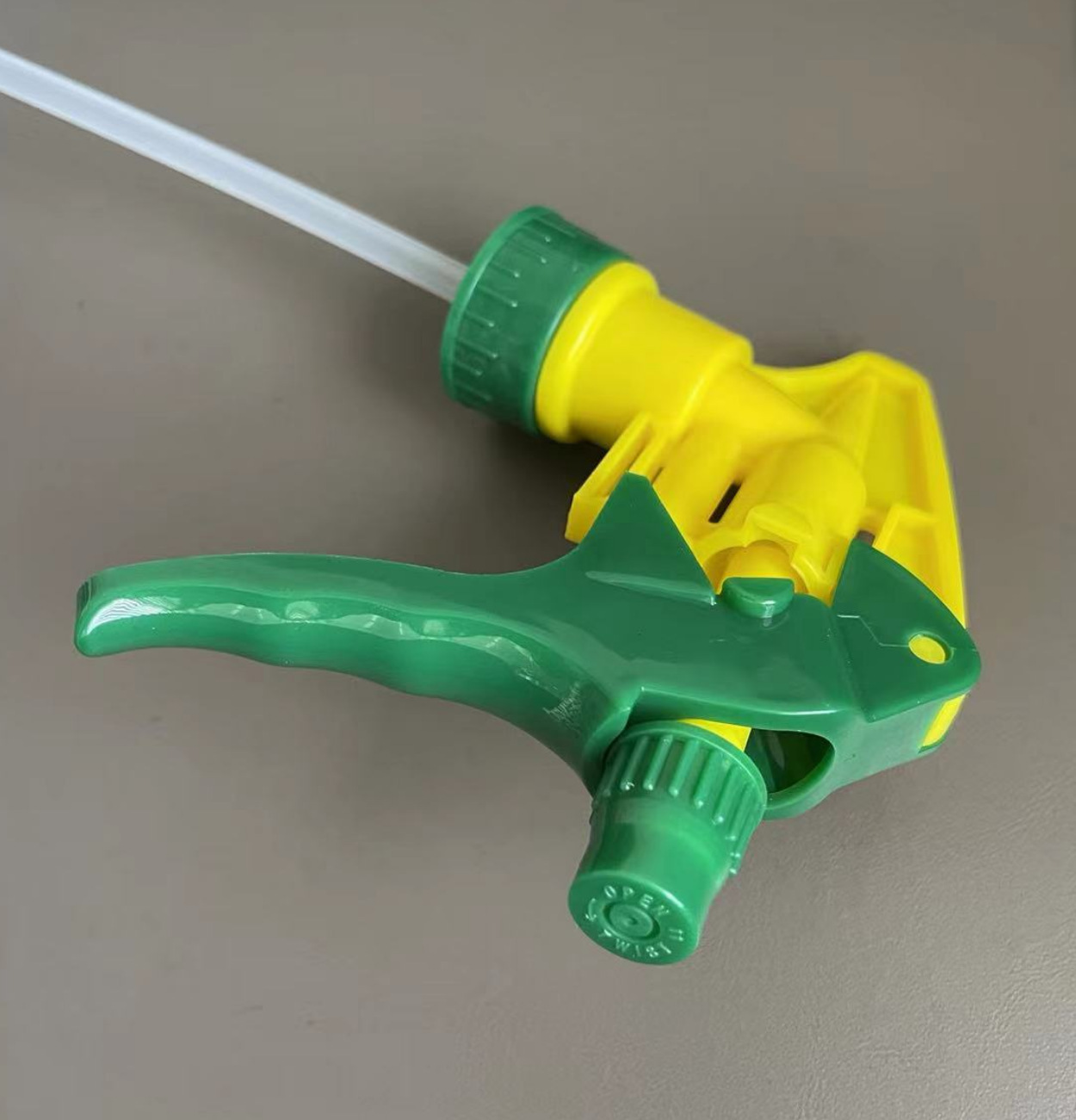 园艺浇花农药喷雾d枪 花园喷洒d款大喷量喷水头 28/410黄绿色现货