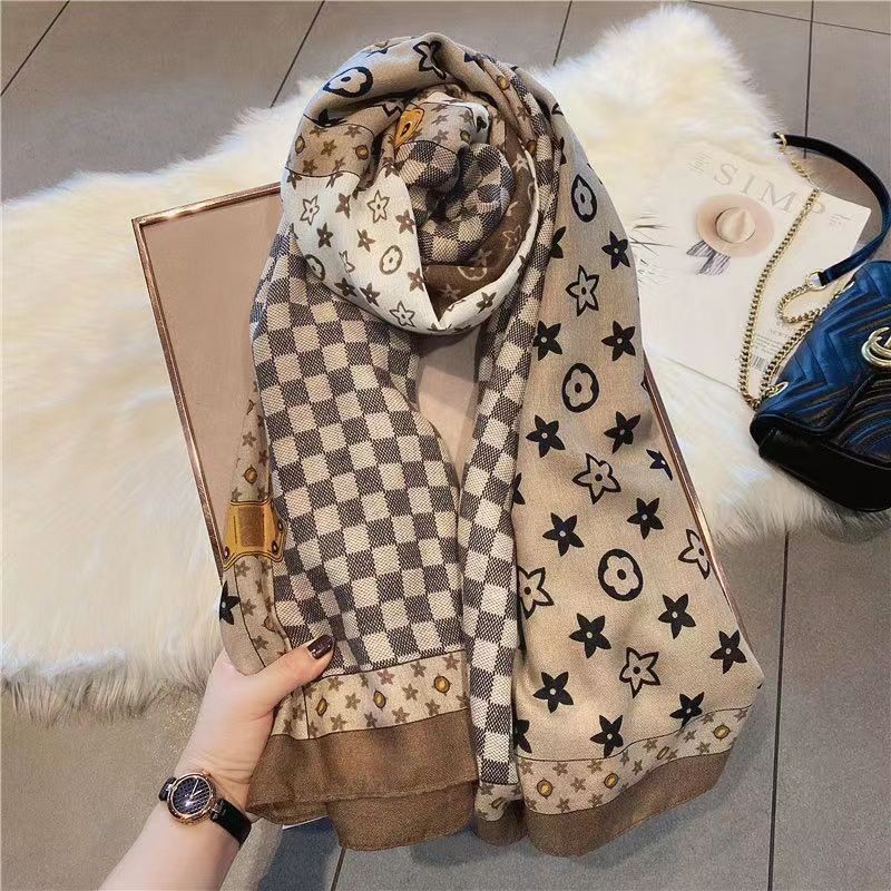 Internet Celebrity Live Popular Cotton and Linen Scarf Women‘s Warm Bib Shawl Dual-Purpose Silk Scarf Women‘s Outer Scarf Wholesale Fashion