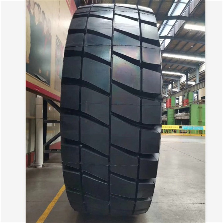 华鲁轮胎 46/90r57 hlg04花纹