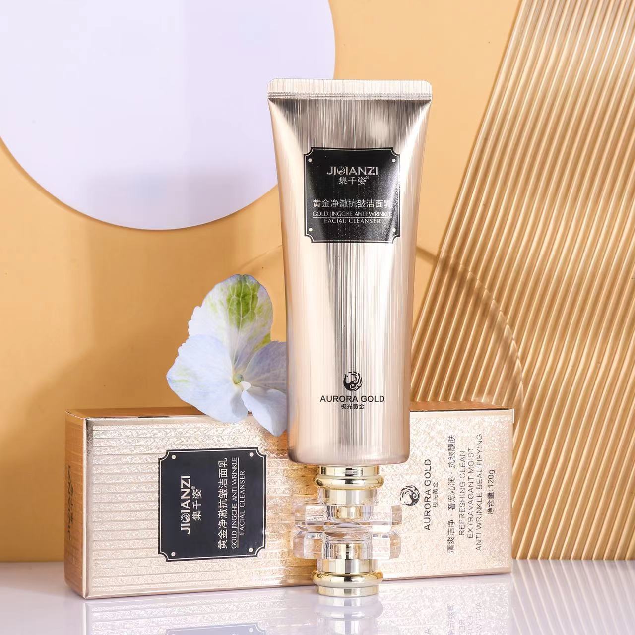 集千姿 黄金净澈洁面乳