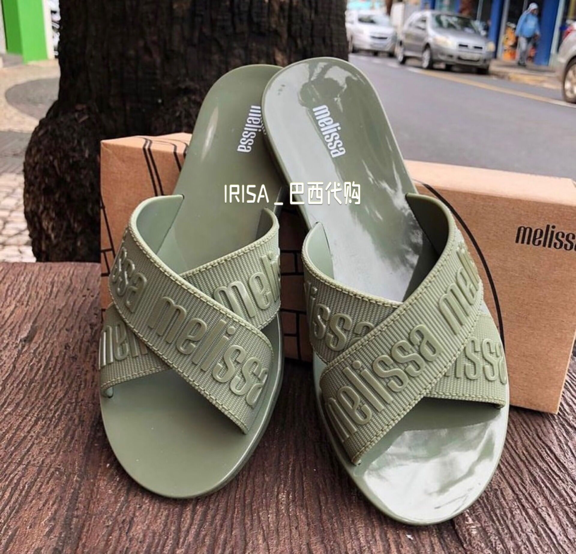 2024 New Summer Melisa Cross Slippers Flat Heel Fashion Leisure Sandals Outerwear Gel Shoes