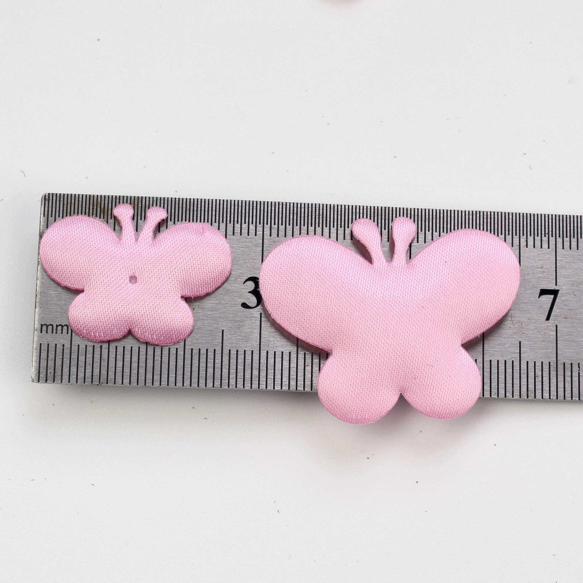 批发跨境货源3.5公分海绵蝴蝶压床撒花婚礼装饰布置纸屑100包