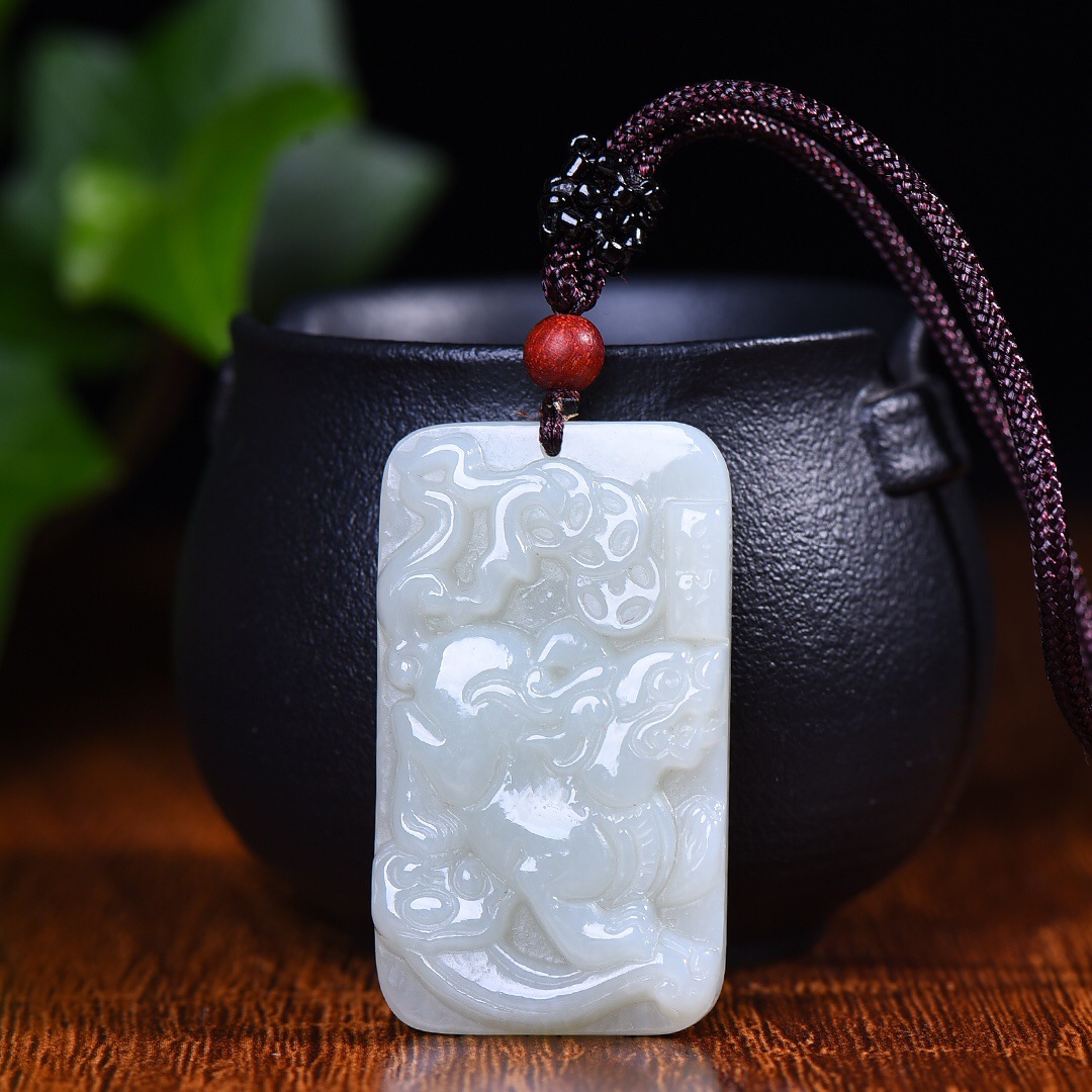 厂家直销/代发/送证书天然白玉貔貅吊坠和田玉男女情侣款貔貅玉牌