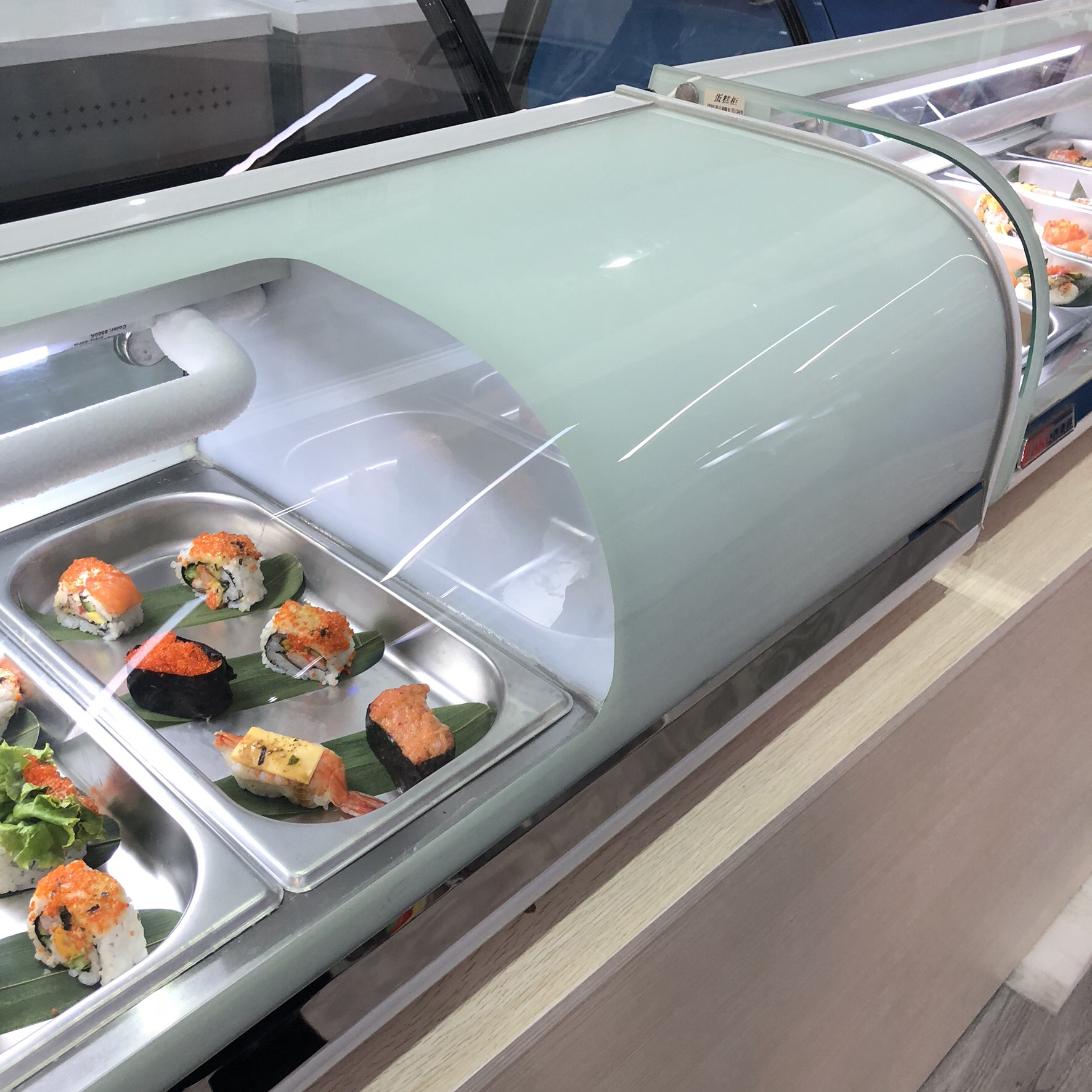 烟台现切果切冷藏柜定做水果捞冰柜喷雾商用水果捞保鲜操作台