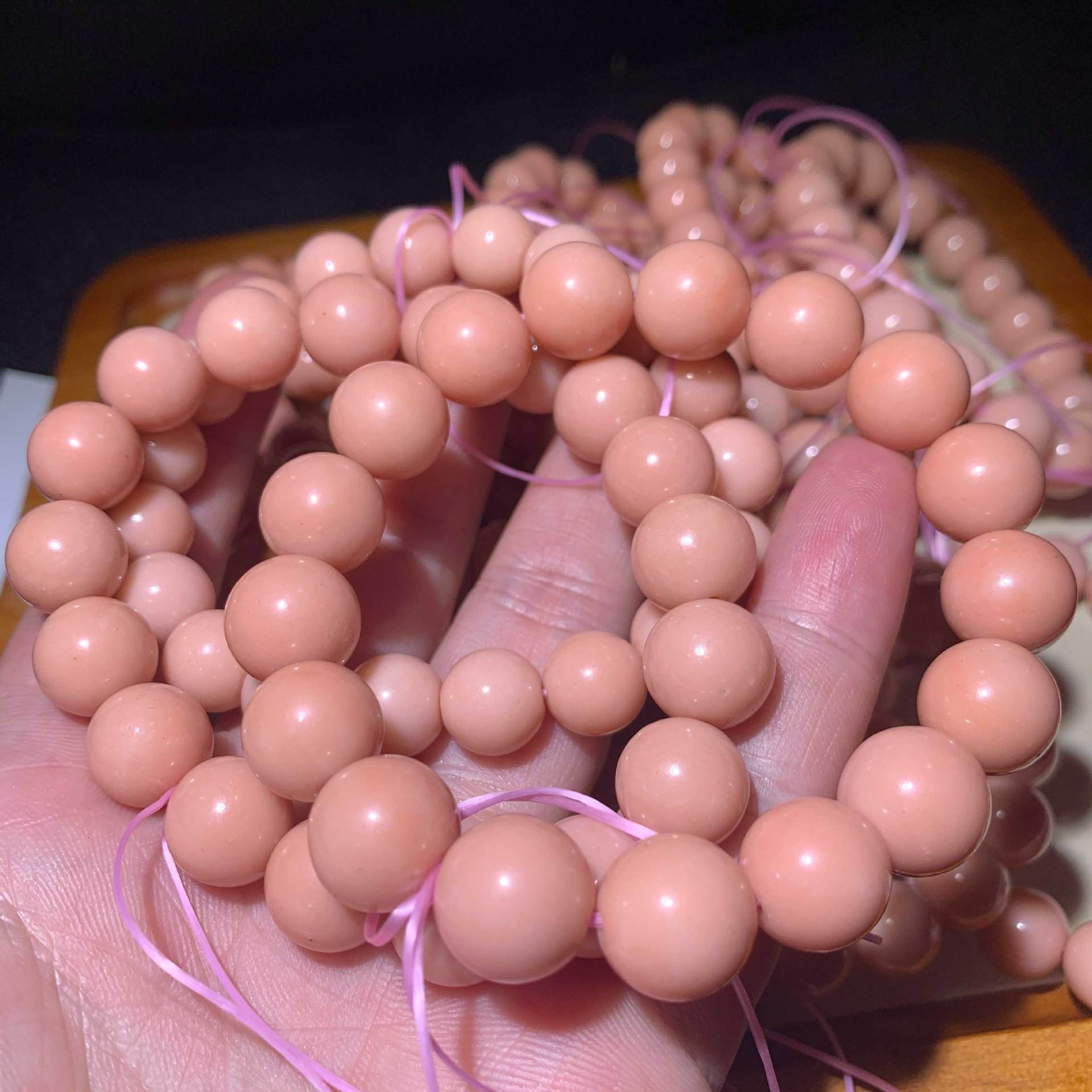 程远珠宝粉色阿拉善手链民族风马卡龙奶昔阿拉善彩玉戈壁玛瑙手串