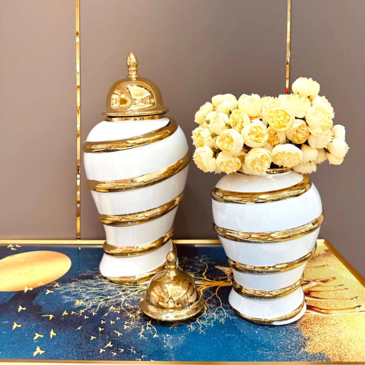 Export European-Style Electroplated Gold Ceramic Hat-Covered Jar Vase Decoration Light Luxury Craft Model Room Soft Decoration Entrance Decoration