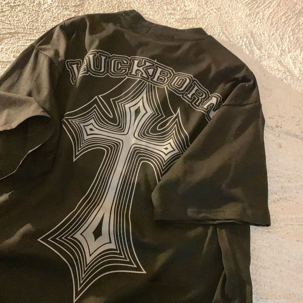 货架女装挂衣服包包架子上墙壁挂跨境外贸新款3d印花红色十字架武士