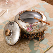 欧式大号陶瓷烟灰缸客厅茶几桌面烟缸KTV工艺装饰品摆件