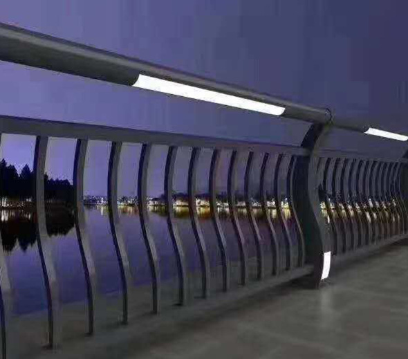 led扶手灯户外栏杆灯人形阶梯灯景观连廊护栏灯道路护栏灯
