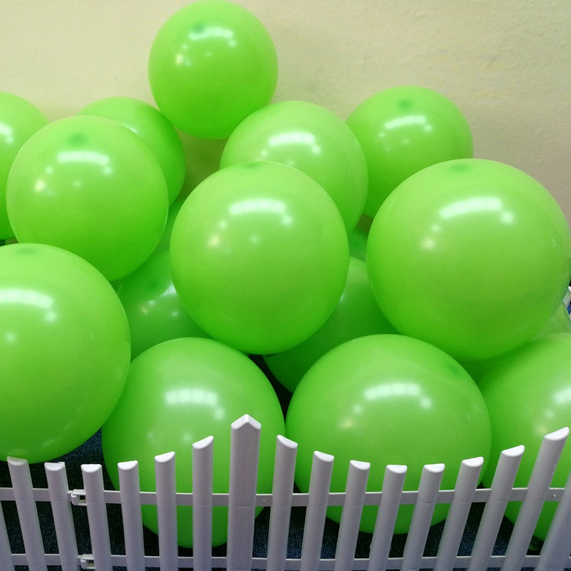 Wholesale 10-Inch Matt round 2.2G Rubber Balloons Color Opening Wedding Room Shop Decoration Matte Solid Color Balloon