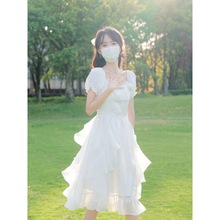 仙流光裙子夏季设计感重工荷叶边收腰仙女裙白色泡泡袖连衣裙