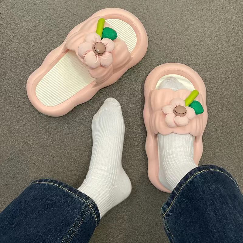 Women's Slip-on Slippers, Thick-Soled Non-Slip Cute Cartoon Sandals for Students, Summer New 2023