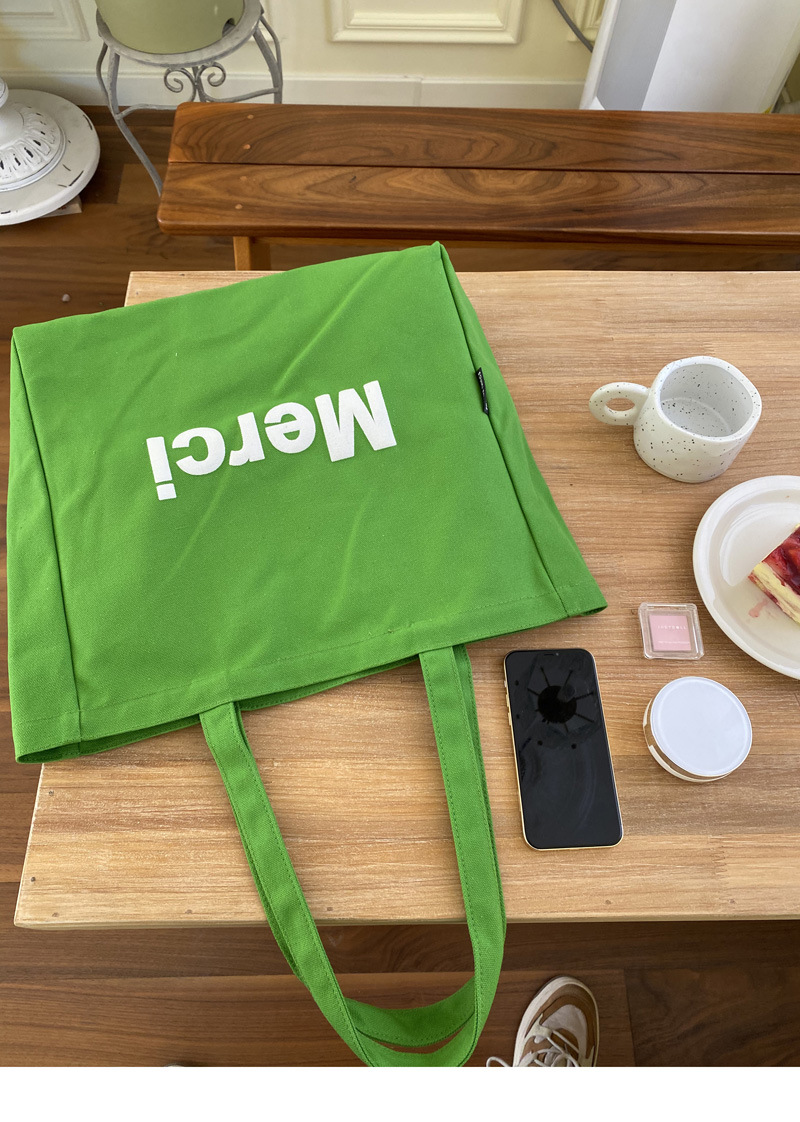 韩国绿色帆布包简约字母托特包博主推荐款2022大容量慵懒风帆布袋
