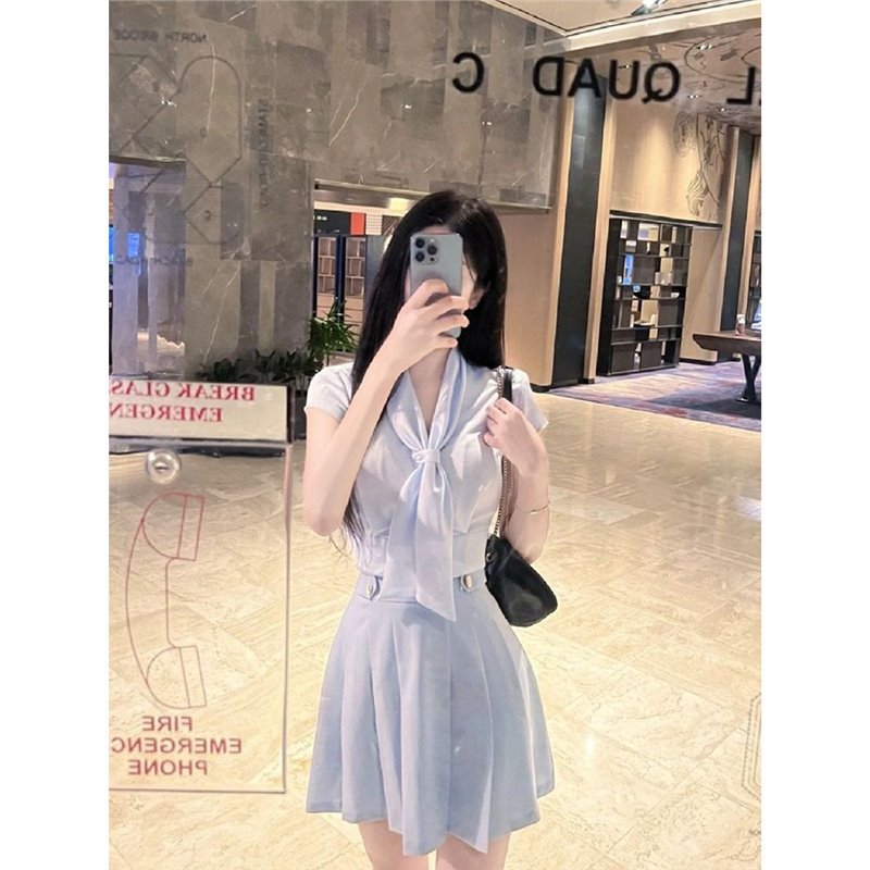 2025夏季法式时尚独特高级感超好看小个子蓝色上衣半身裙女两件套