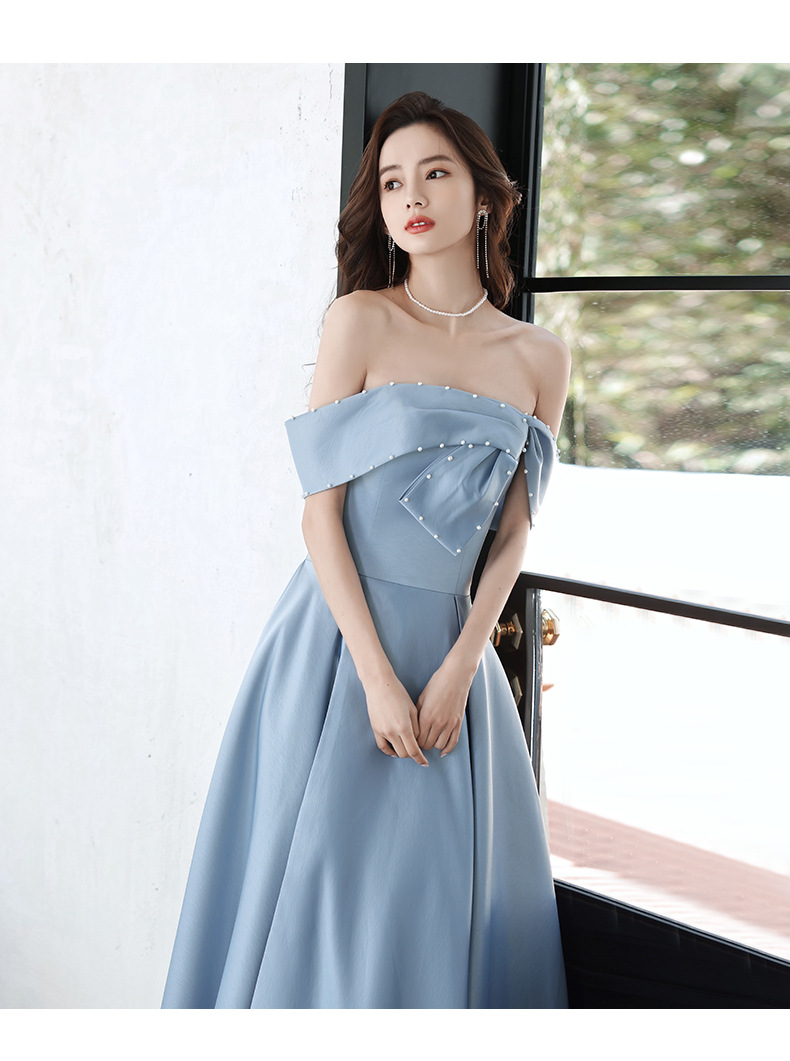 浅蓝色主持人模特走秀抹胸敬酒服一字肩年会赫本风18岁成人万礼服
