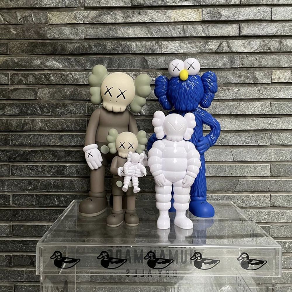 潮牌mand kaws family套装新款公仔潮玩手办玩偶模型节日礼物摆件