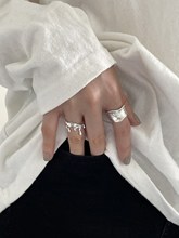设计戒指女小众925纯银不规则融蜡戒指曲面锡箔暗黑风肌理戒指潮