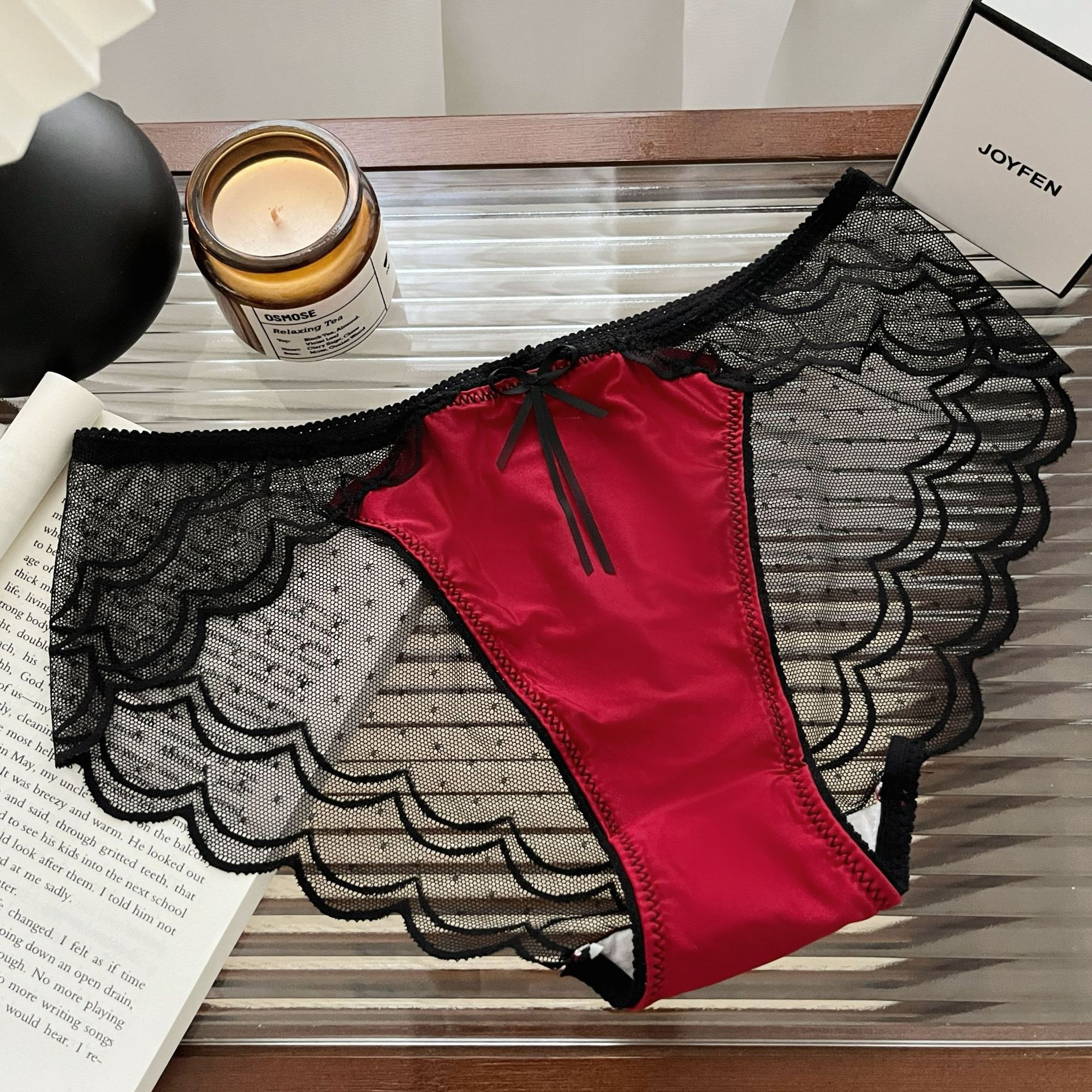 Rum * Girl's Pure Desire Style Satin Stitching Lace Underwear Women's Sexy Seamless Mesh Women's Briefs