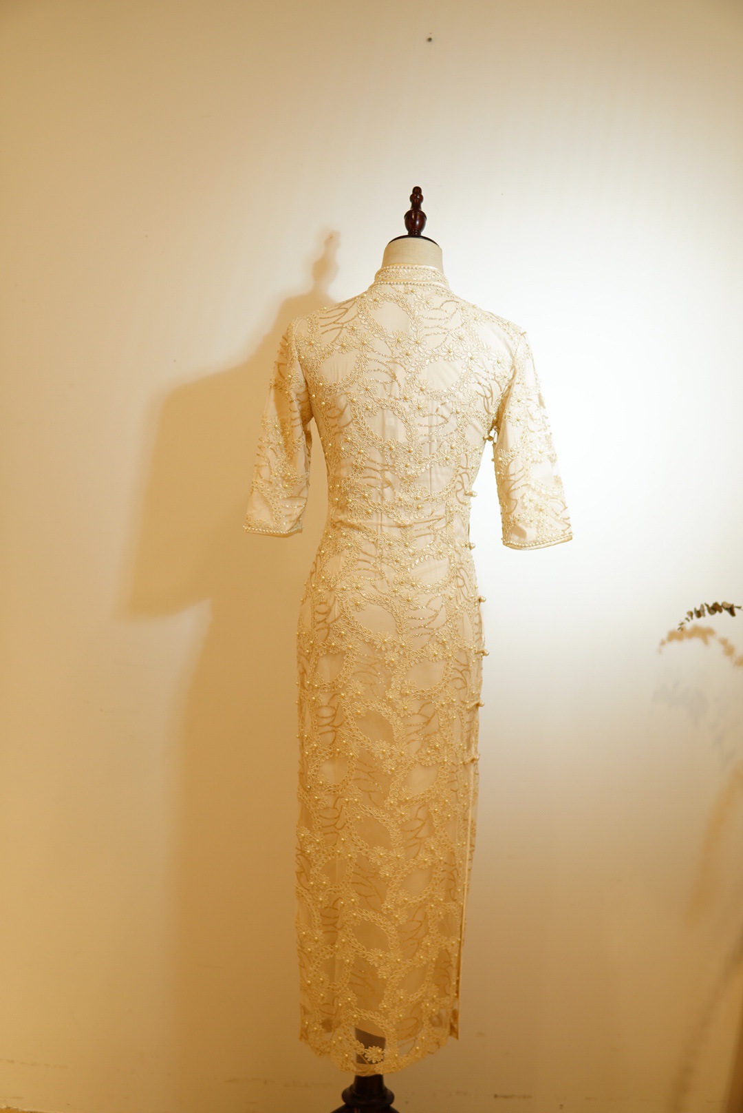 司藤同款 厂家直销金色亮片独立钉珠股线立体刺绣花朵带花边旗袍