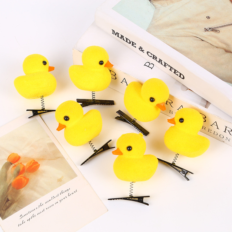 Cute Gadget Small Yellow Duck Barrettes Clip Hairware Three-Dimensional Side Clip Travel Promotion Activity Gift Toy