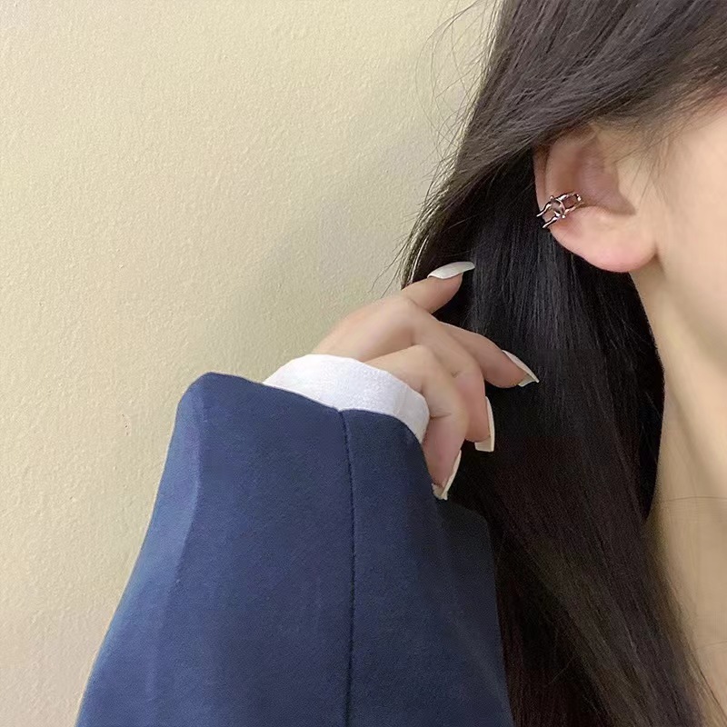 2024 New Personalized Geometric Cold Style Ear Bone Clip Female Ins Trendy Niche Design Sense Earless Ear Clip
