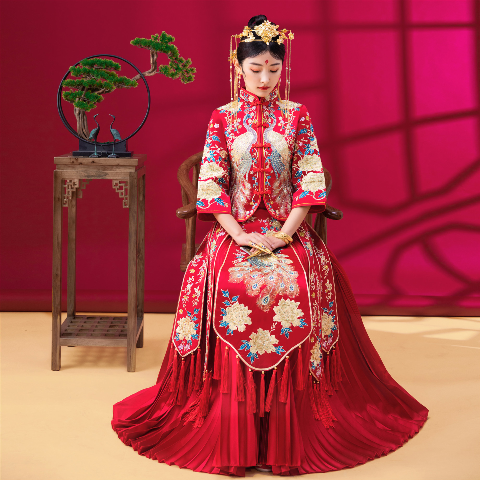 婚纱新娘2020新款结婚礼服秀禾服女裙小礼服长拖尾婚纱服装批发